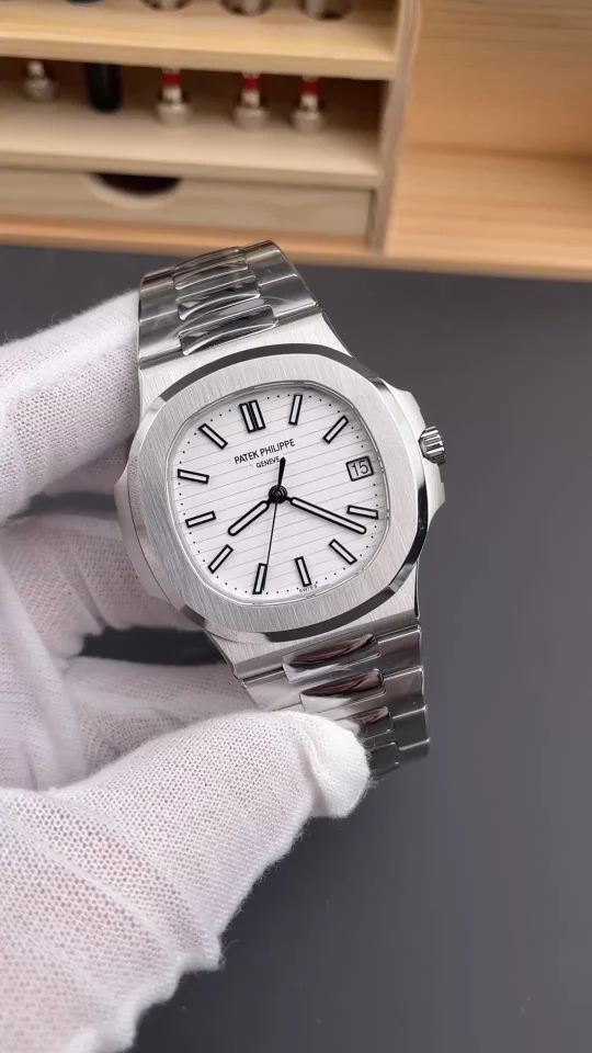 Patek Philippe Nautilus White Dial 5711 40mm