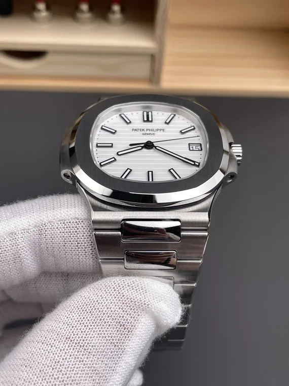 Patek Philippe Nautilus White Dial 5711 40mm