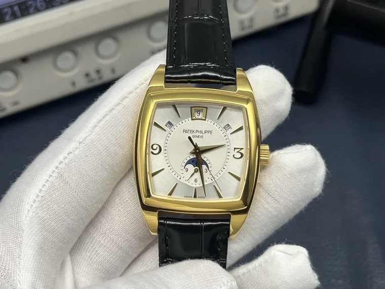 Patek Philippe Nautilus