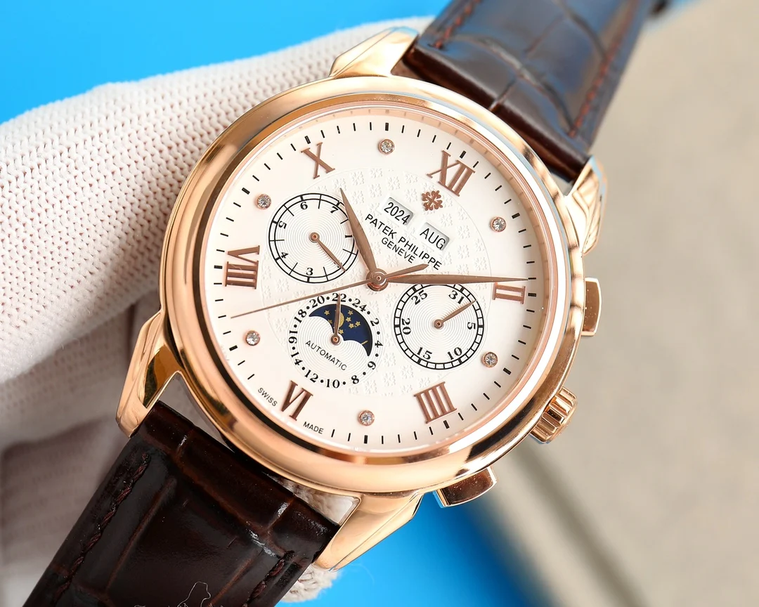 Patek Philippe Platinum 41mm — photographed off the sweep
