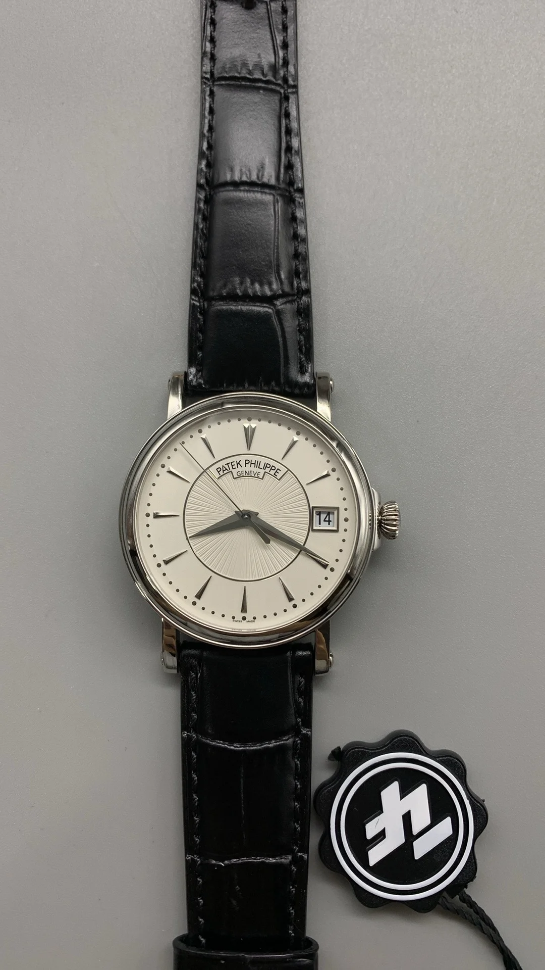 Patek Philippe Retro, hinged cover
