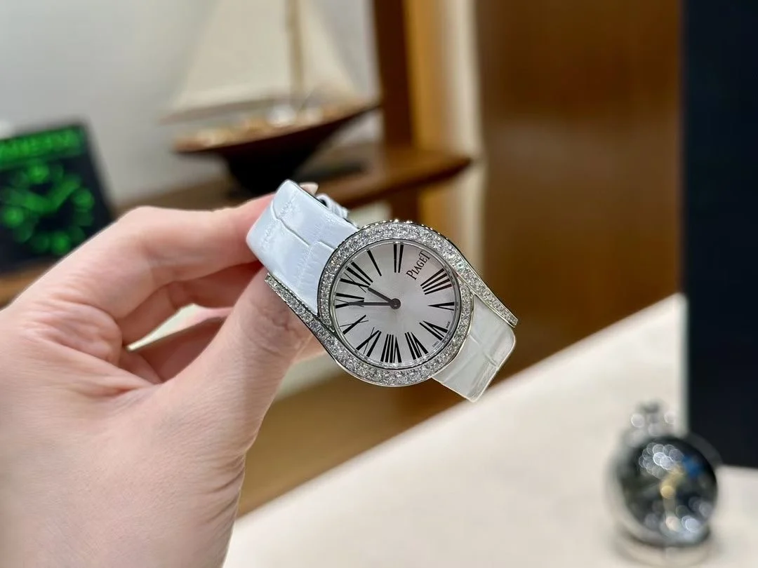 Piaget Limelight 32mm — photographed off the sweep