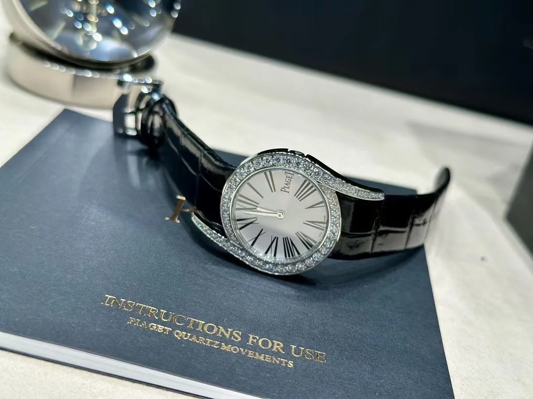 Piaget Limelight 32mm — photographed off the sweep