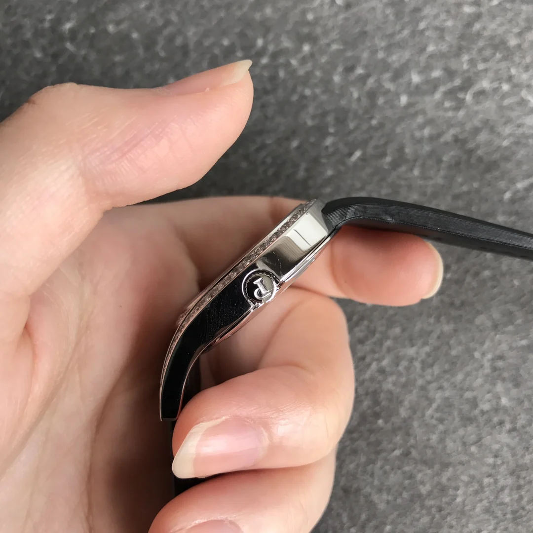 Piaget Limelight Diamond-Set 26mm — photographed off the sweep