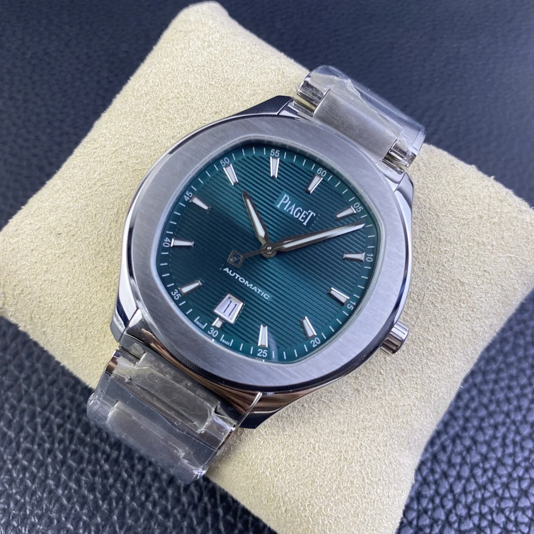 Piaget Polo 42mm — photographed off the sweep