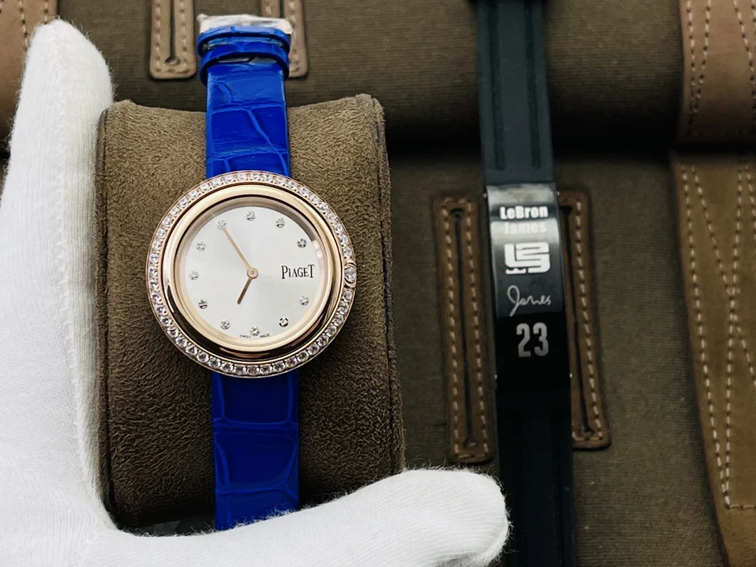 Piaget Rose Gold Silver Dial Diamond-Set 34mm — photographed off the sweep
