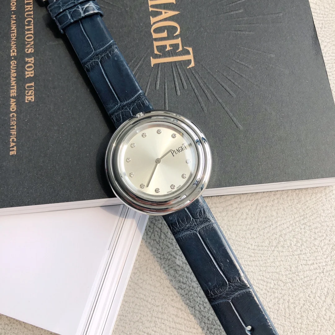 Piaget Steel Diamond-Set 34mm — photographed off the sweep