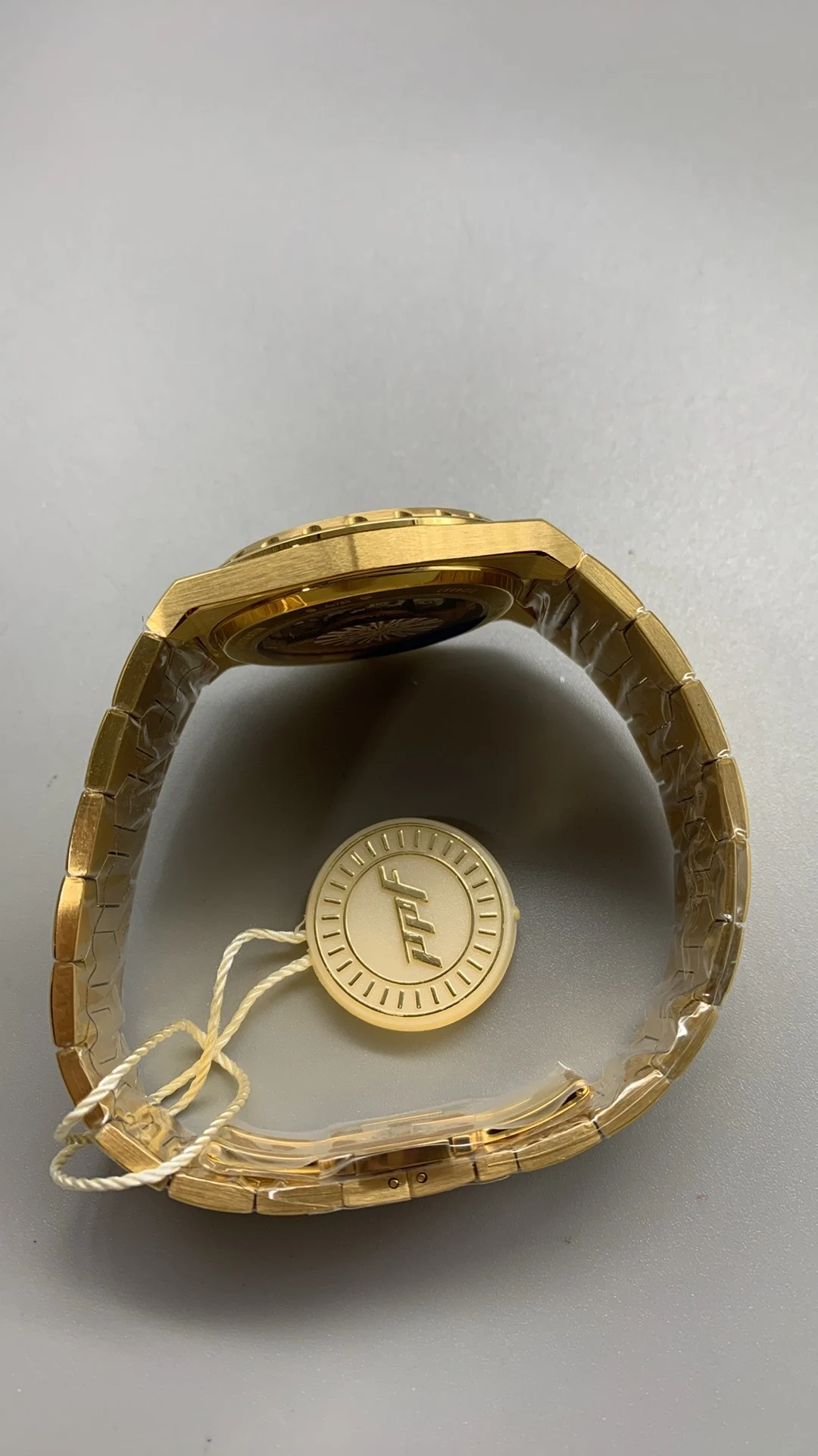 PPF, VC222, Gold — photographed off the sweep