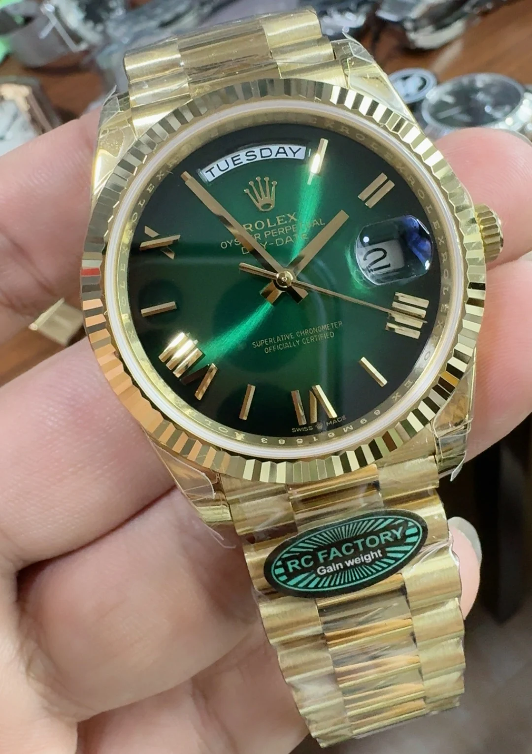 RCF, 40mm, gold-plated smoked green, 3255 — photographed off the sweep