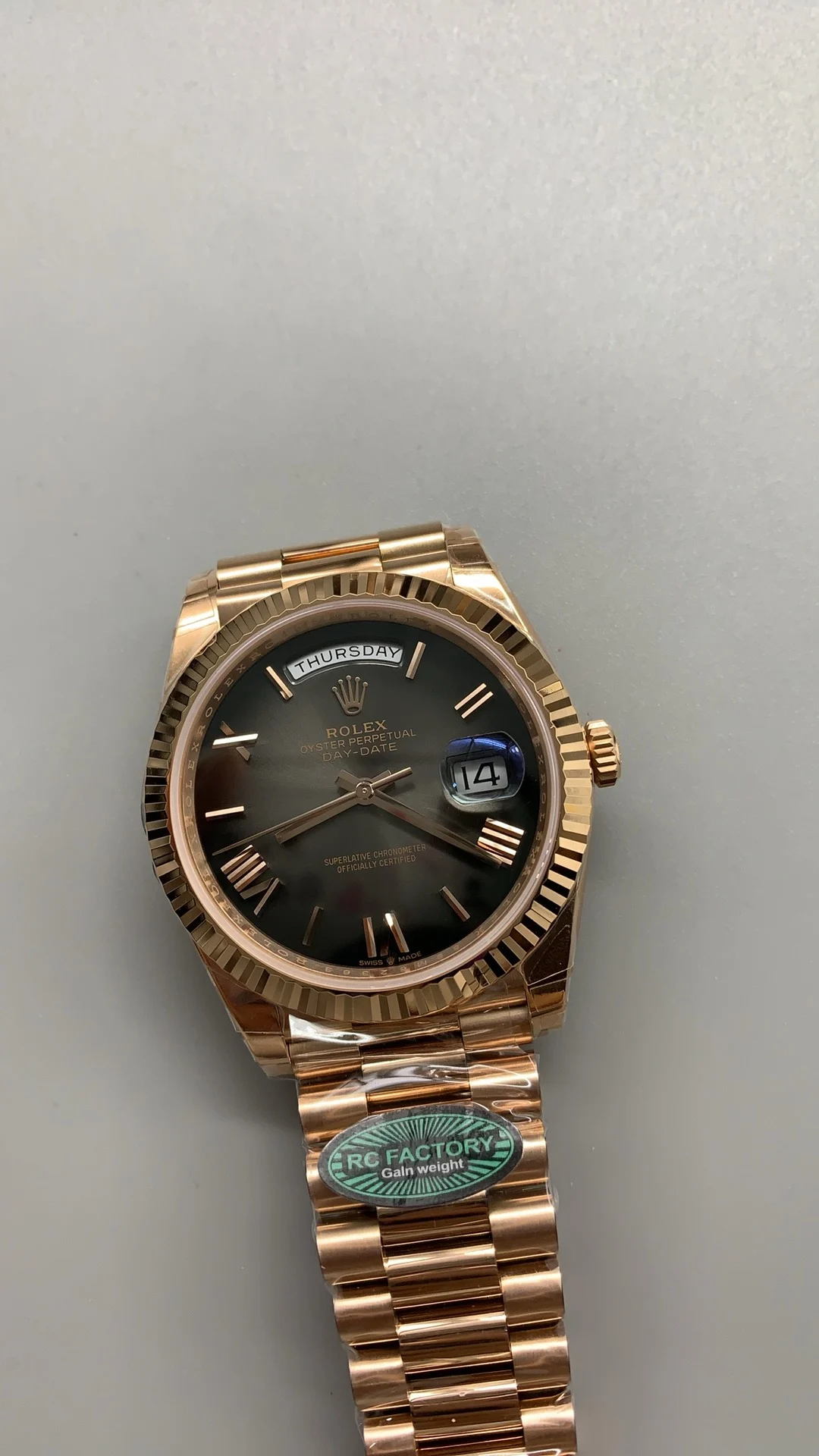 Rcf, 40mm, rose gold smoked black, 3255 — photographed off the sweep