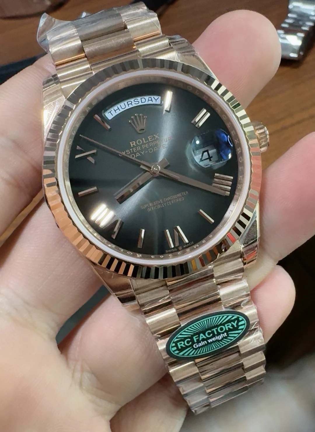 Rcf, 40mm, rose gold smoked black, 3255 — photographed off the sweep