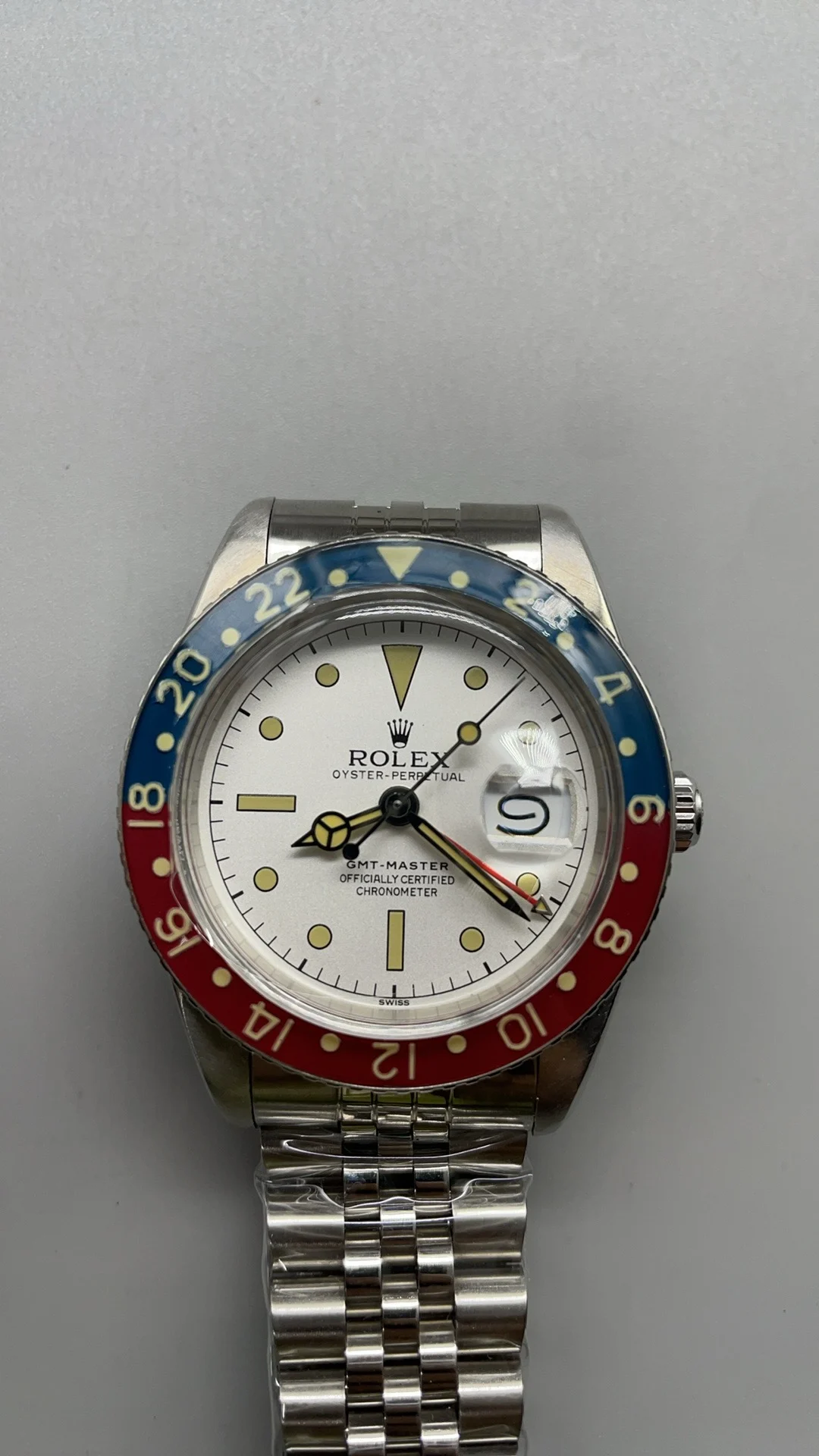 Retro, GMT, Coke white plate