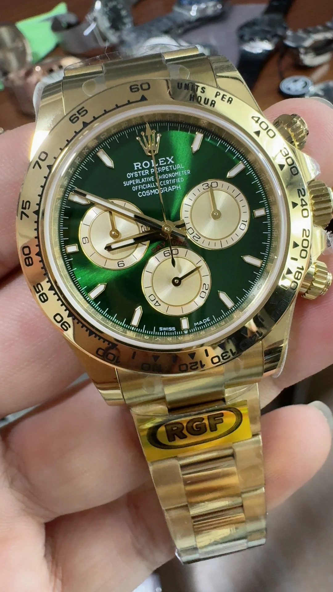 RGF, Green Gold Di, the heaviest version, 4131 — photographed off the sweep
