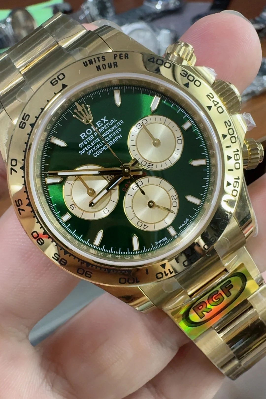 RGF, Green Gold Di, the heaviest version, 4131 — photographed off the sweep