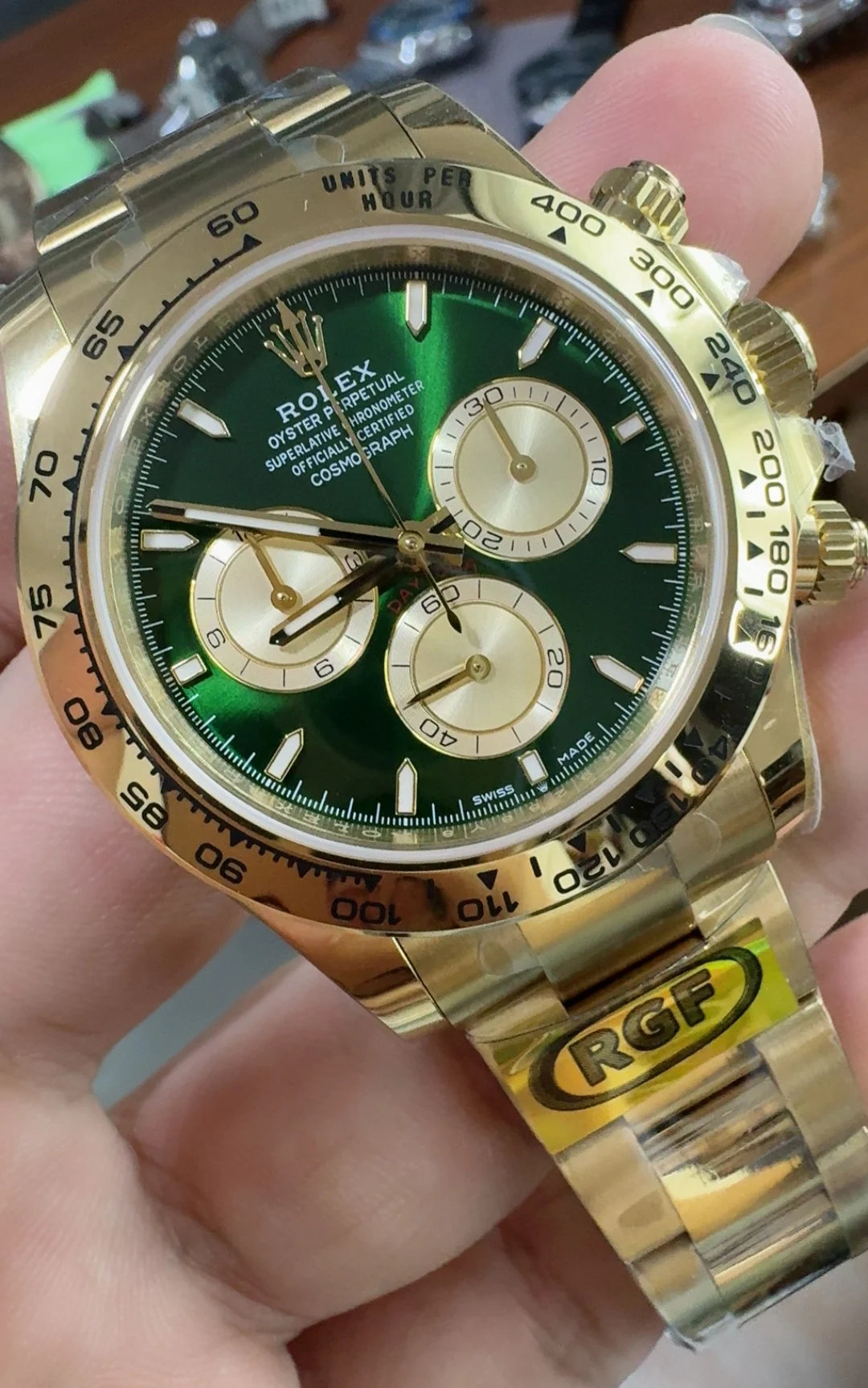 RGF, Green Gold Di, the heaviest version, 4131 — photographed off the sweep