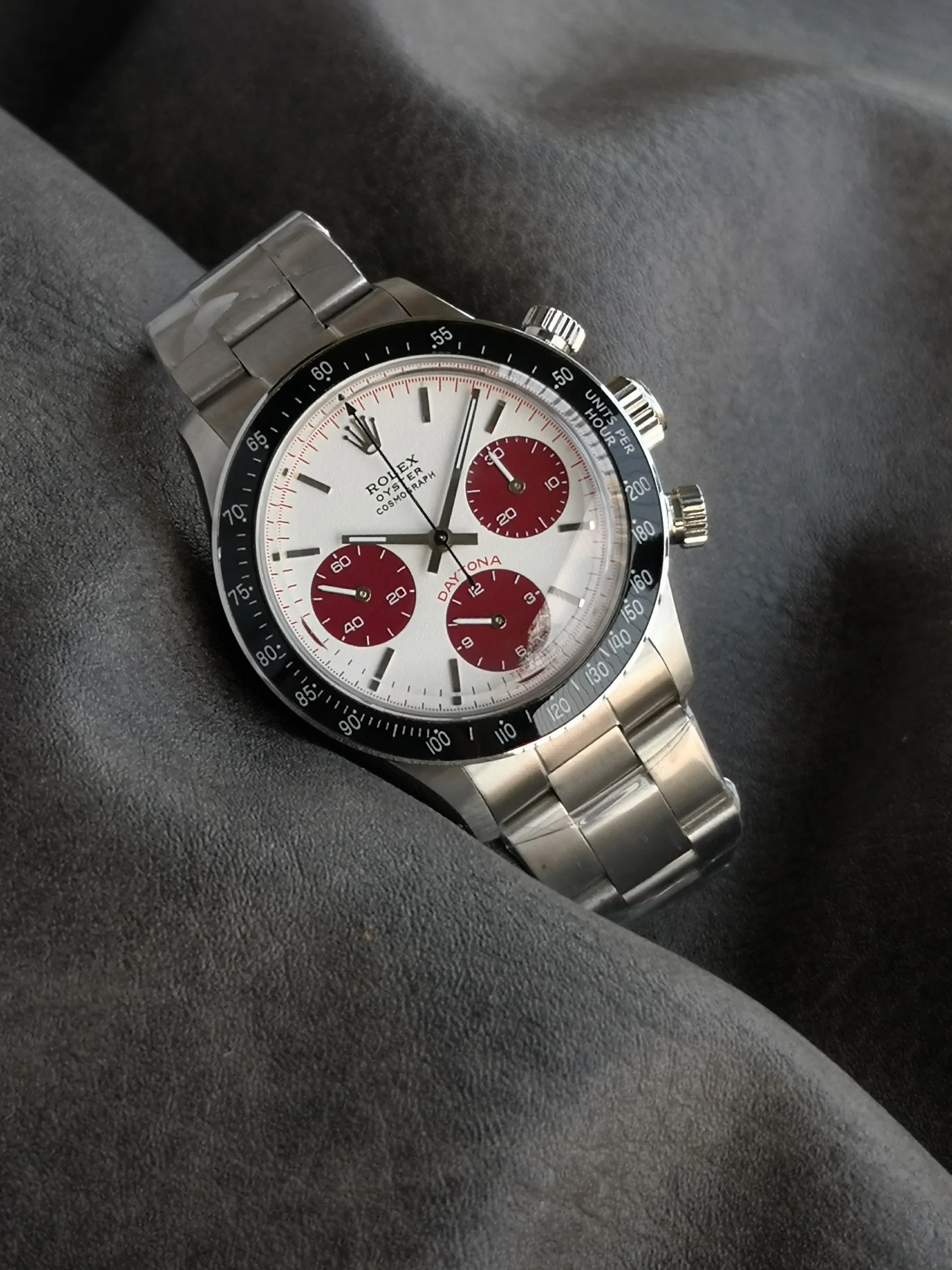 Rolex 37.5mm — photographed off the sweep