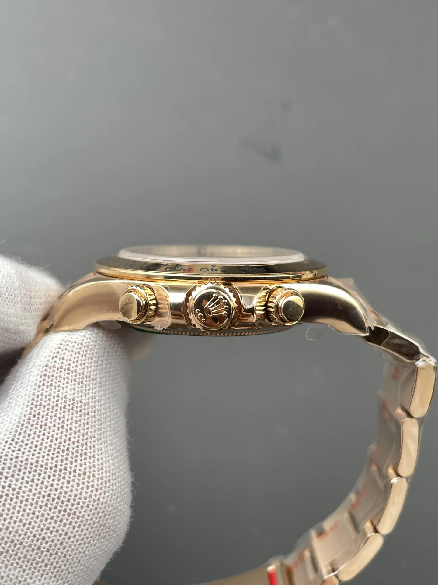 Rolex 40mm — photographed off the sweep