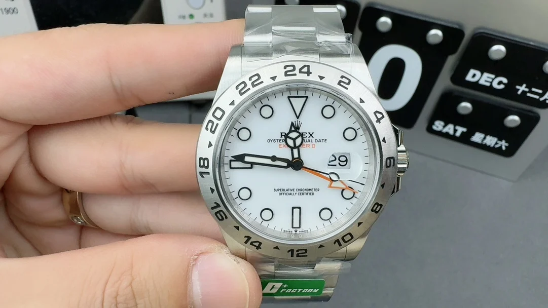 Rolex Adventure II Shanghai 3285 movement — photographed off the sweep