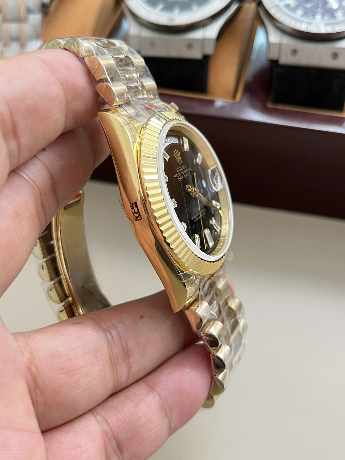 Rolex Black Dial 40mm — photographed off the sweep