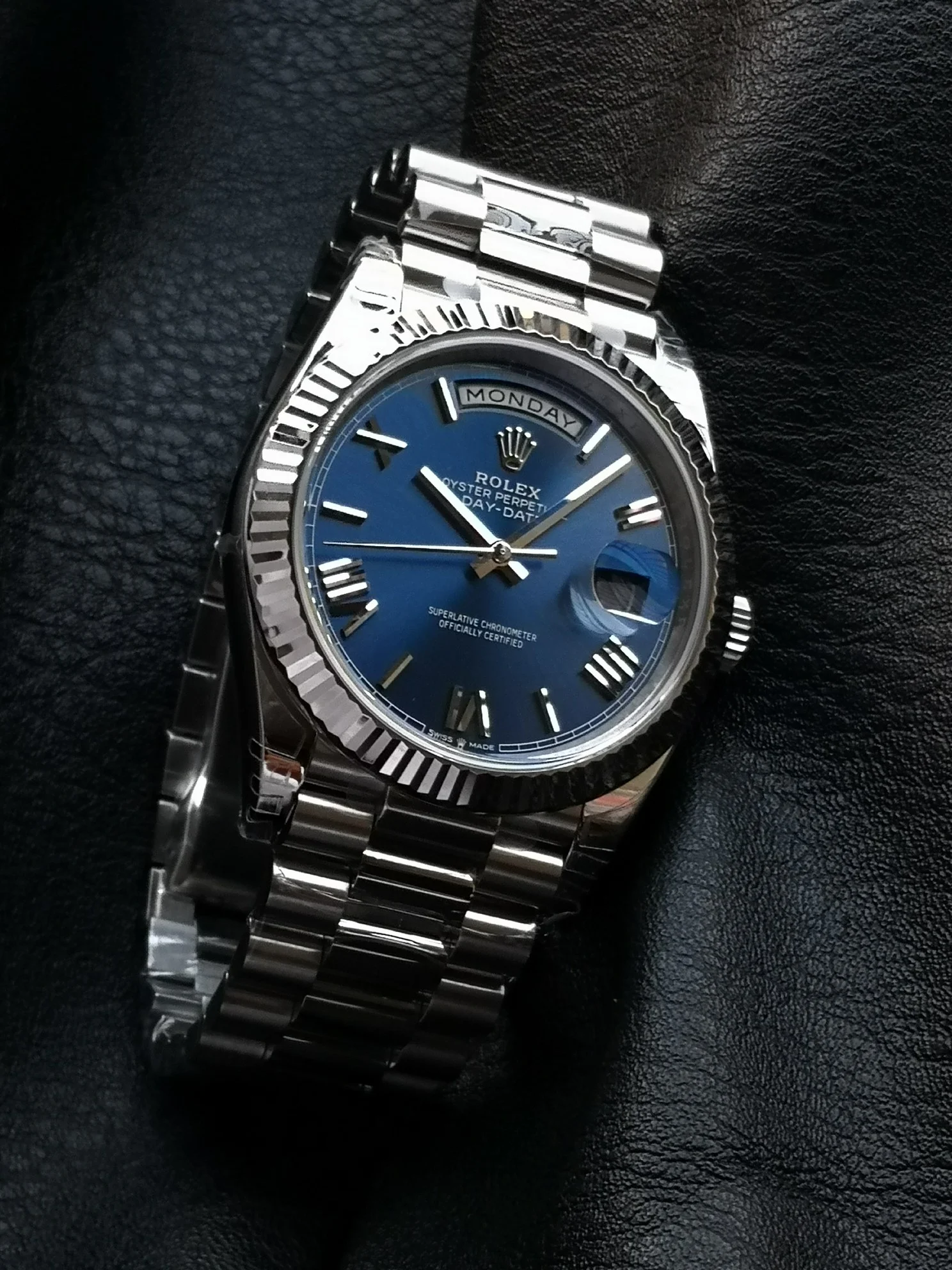 Rolex Dandong's exclusive latest 3255 truly integrated movement — photographed off the sweep