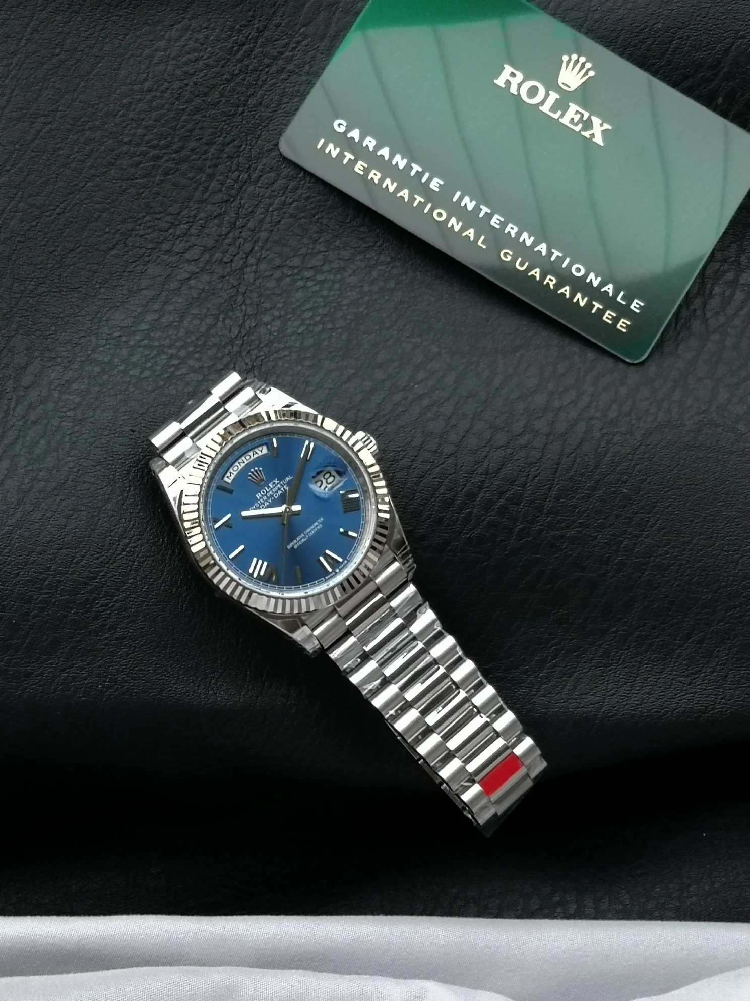 Rolex Dandong's exclusive latest 3255 truly integrated movement — photographed off the sweep