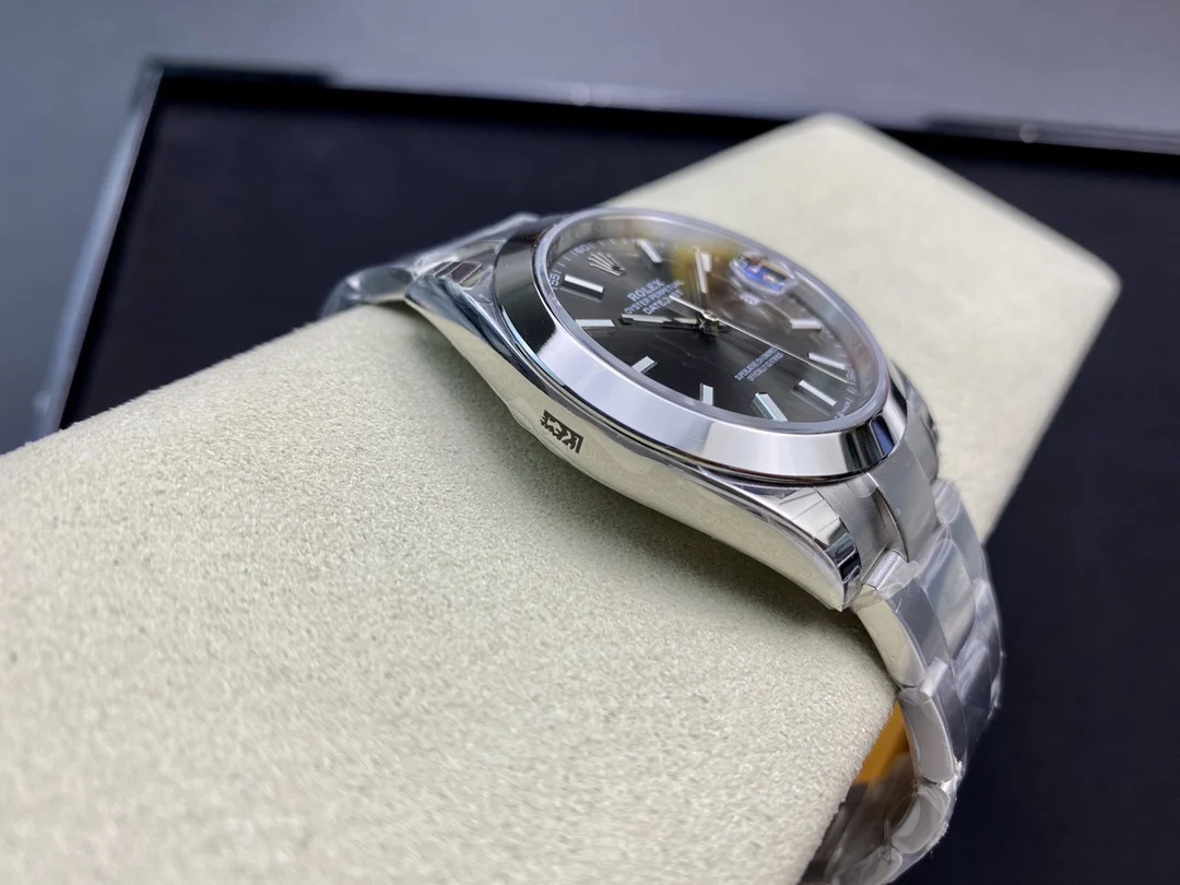 Rolex Datejust 126331 — photographed off the sweep