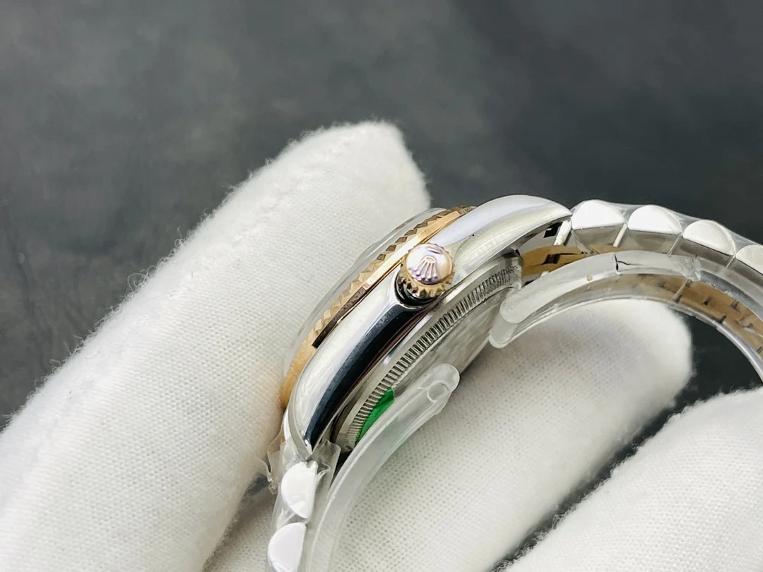 Rolex Datejust 28mm — photographed off the sweep