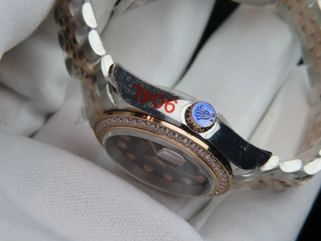 Rolex Datejust 28mm — photographed off the sweep