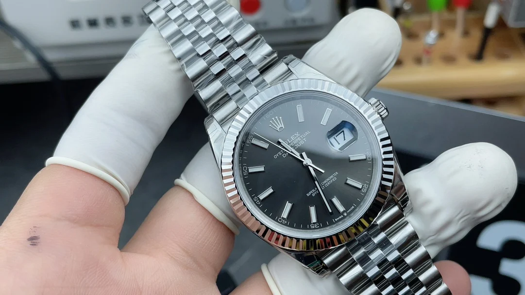 Rolex Datejust 41mm — photographed off the sweep