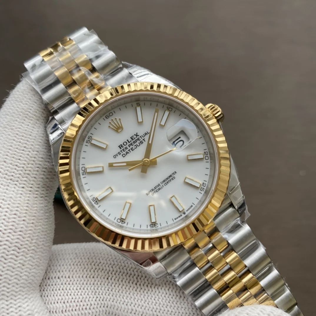 Rolex Datejust 41mm — photographed off the sweep