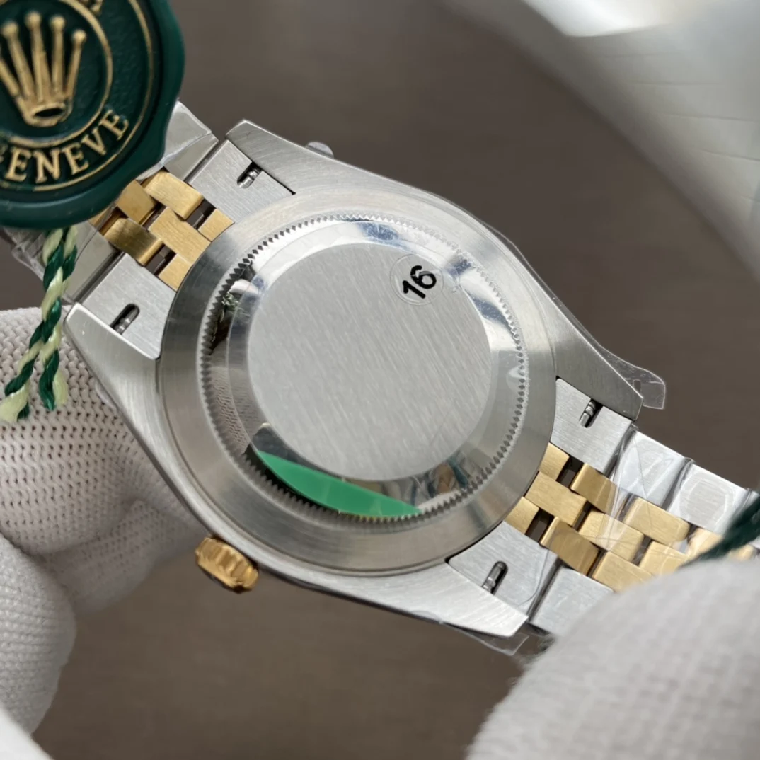 Rolex Datejust 41mm — photographed off the sweep
