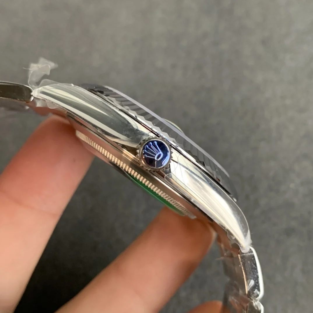 Rolex Datejust 41mm — photographed off the sweep