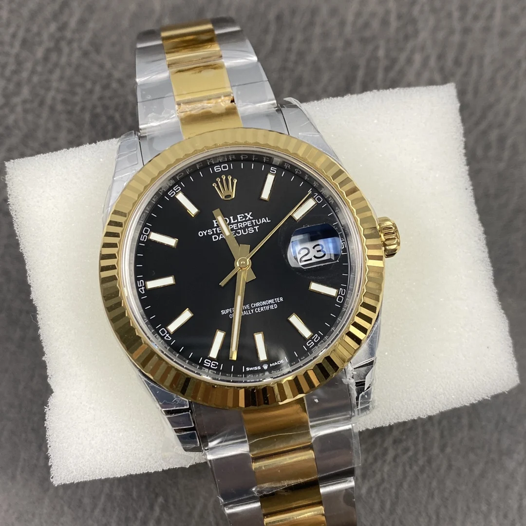 Rolex Datejust 41mm — photographed off the sweep