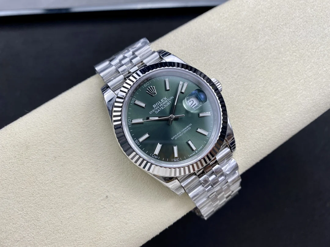 Rolex Datejust 41mm — photographed off the sweep