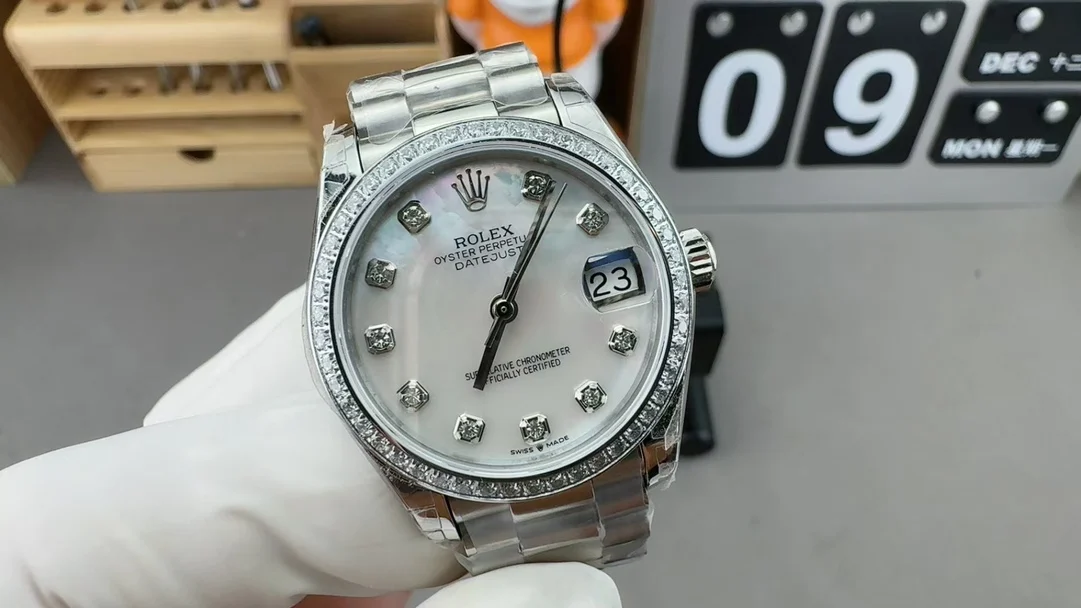 Rolex Datejust Diamond-Set 31mm — photographed off the sweep