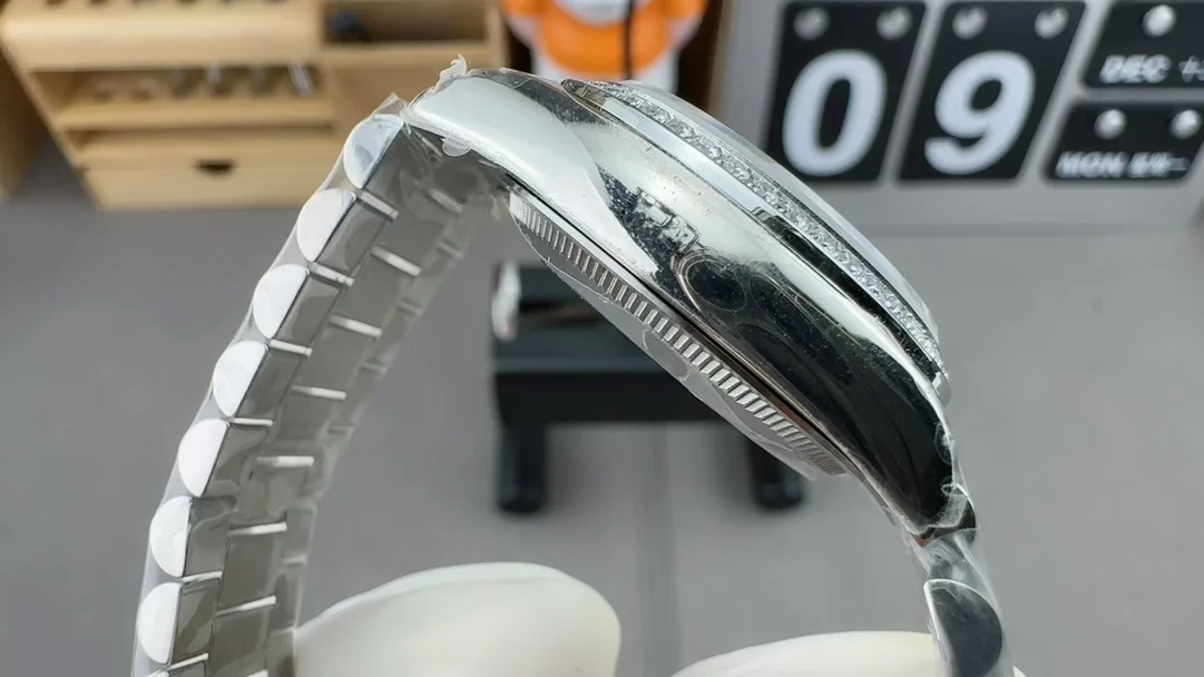 Rolex Datejust Diamond-Set 31mm — photographed off the sweep