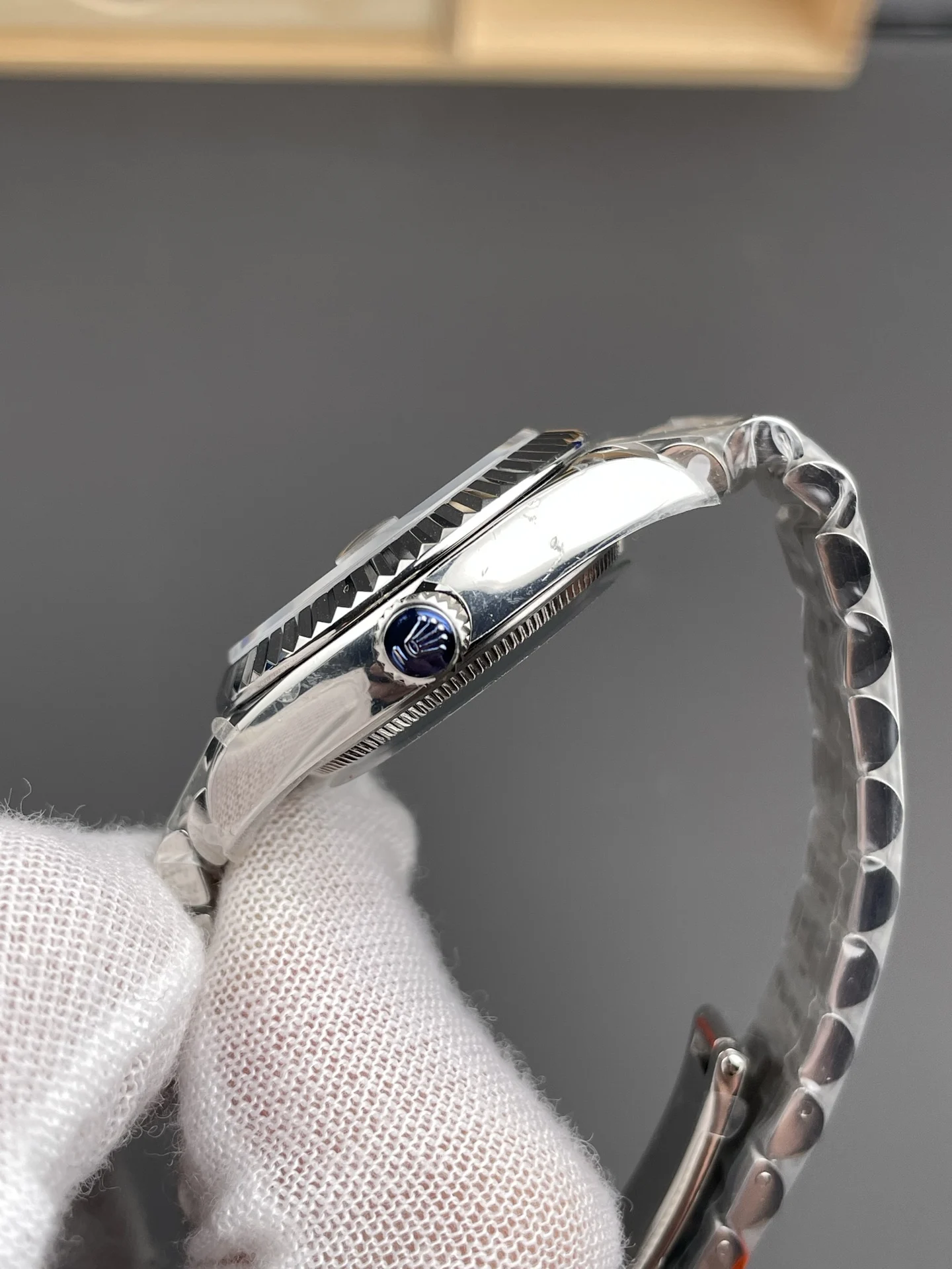 Rolex Datejust Grey Dial Diamond-Set 31mm — photographed off the sweep