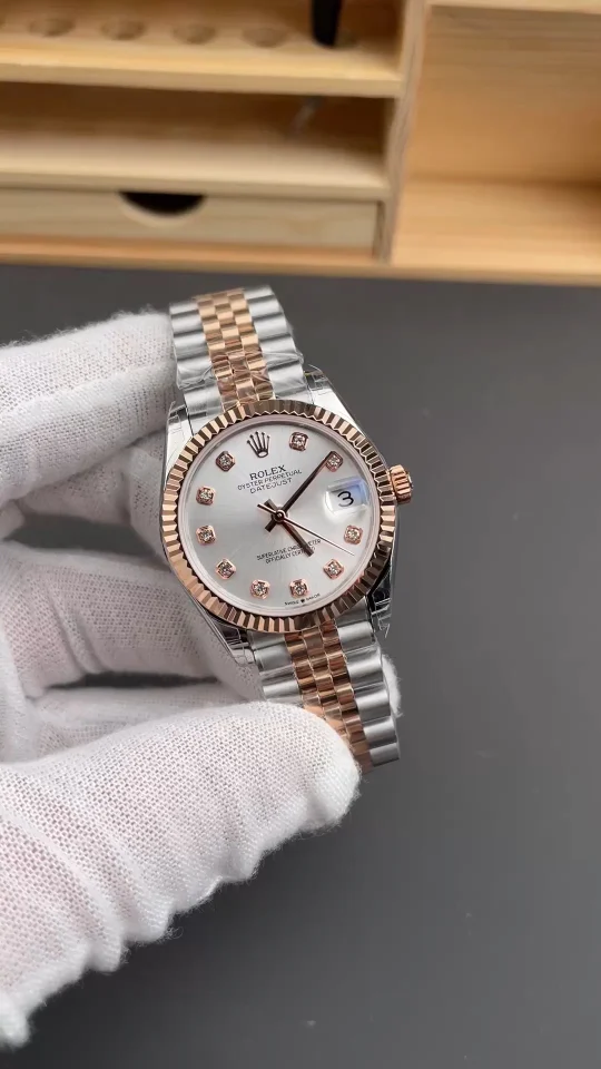 Rolex Datejust Rose Gold Silver Dial Diamond-Set 31mm