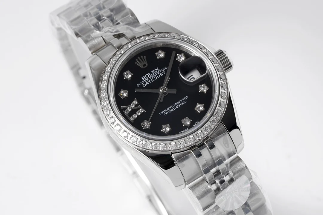 Rolex Datejust Steel 28mm — photographed off the sweep