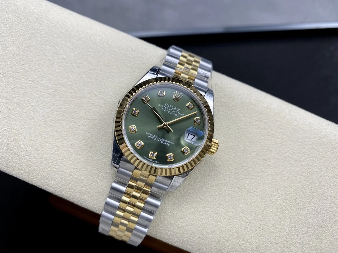 Rolex Datejust Steel 31mm — photographed off the sweep