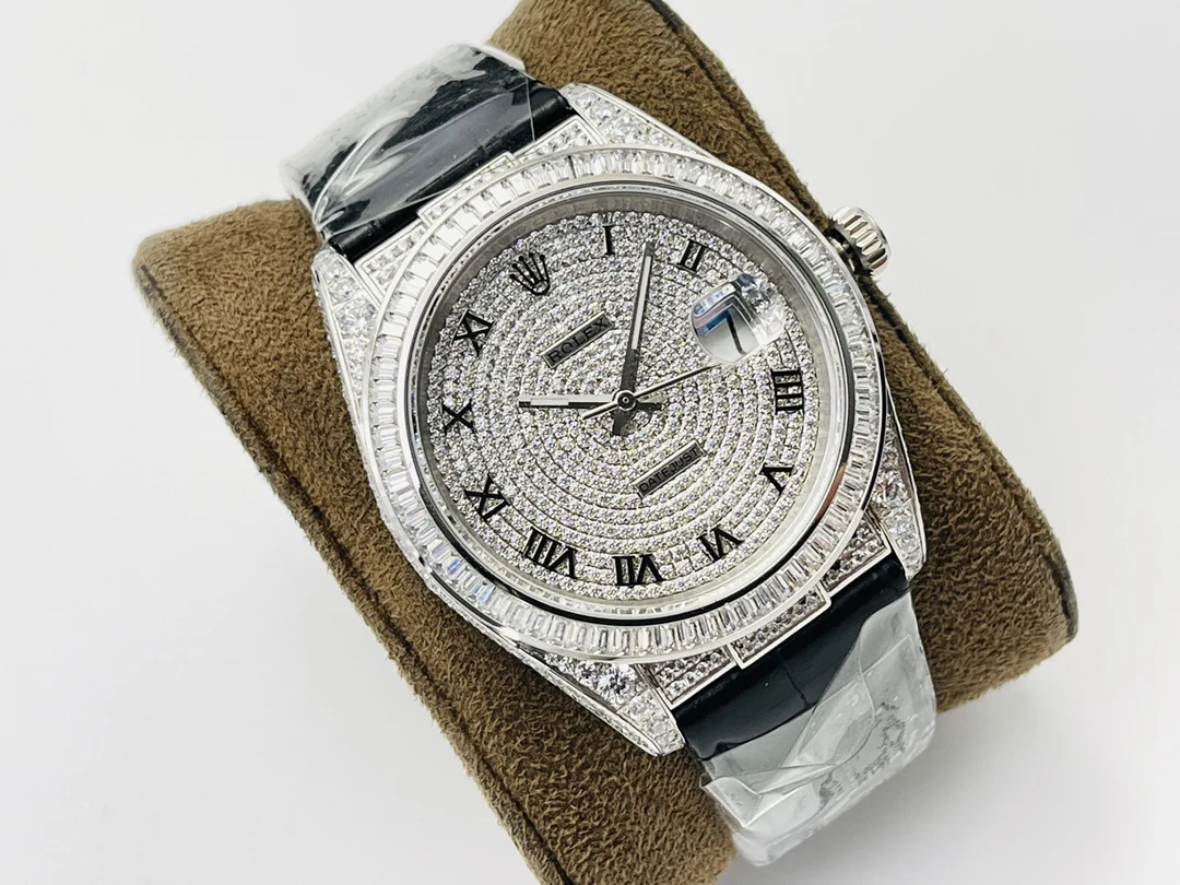 Rolex Datejust Steel 40mm — photographed off the sweep