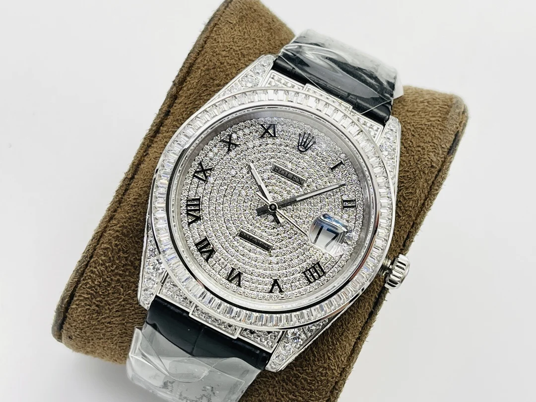 Rolex Datejust Steel 40mm — photographed off the sweep