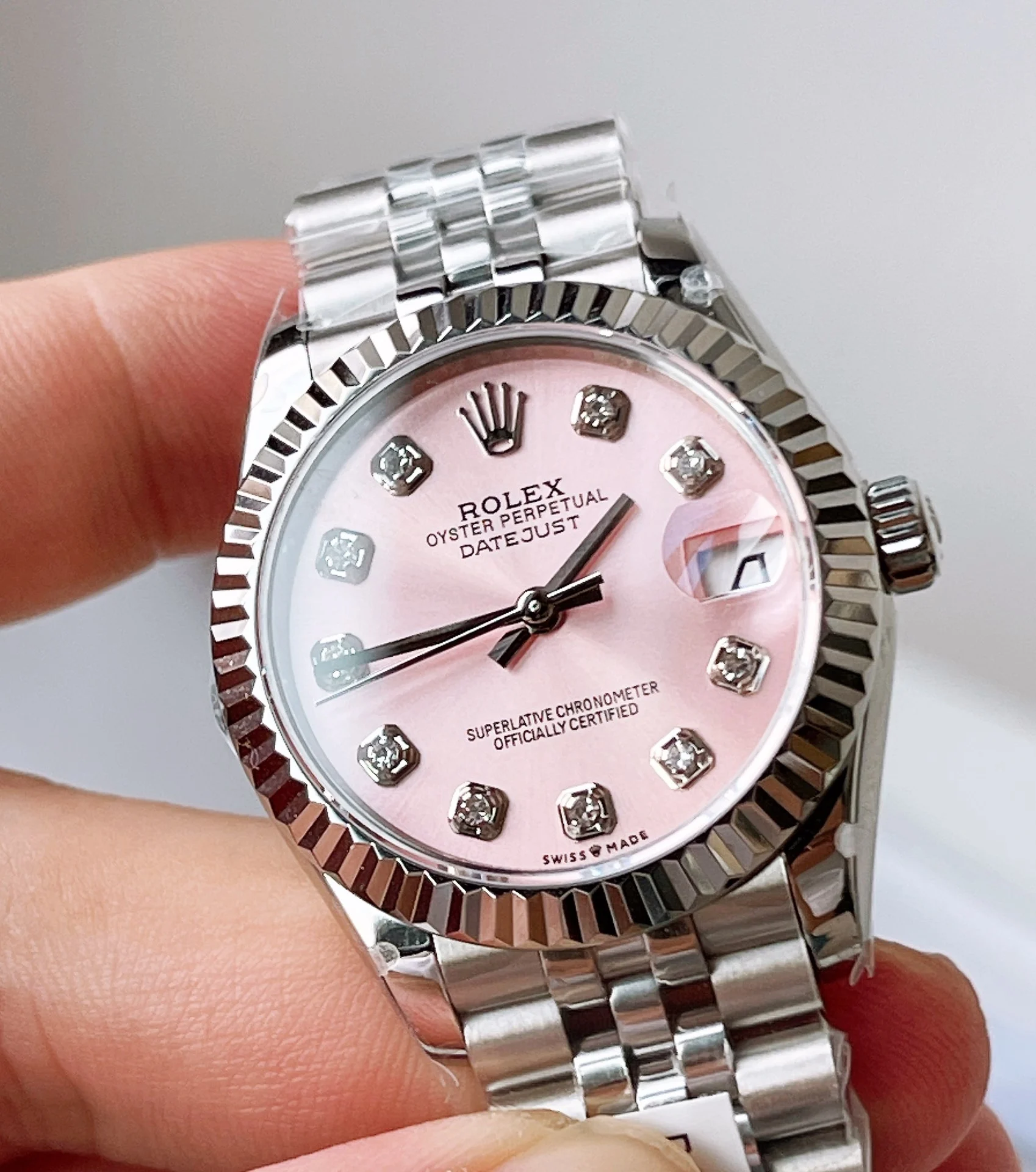 Rolex Datejust Yellow Gold White Dial Diamond-Set 31mm — photographed off the sweep
