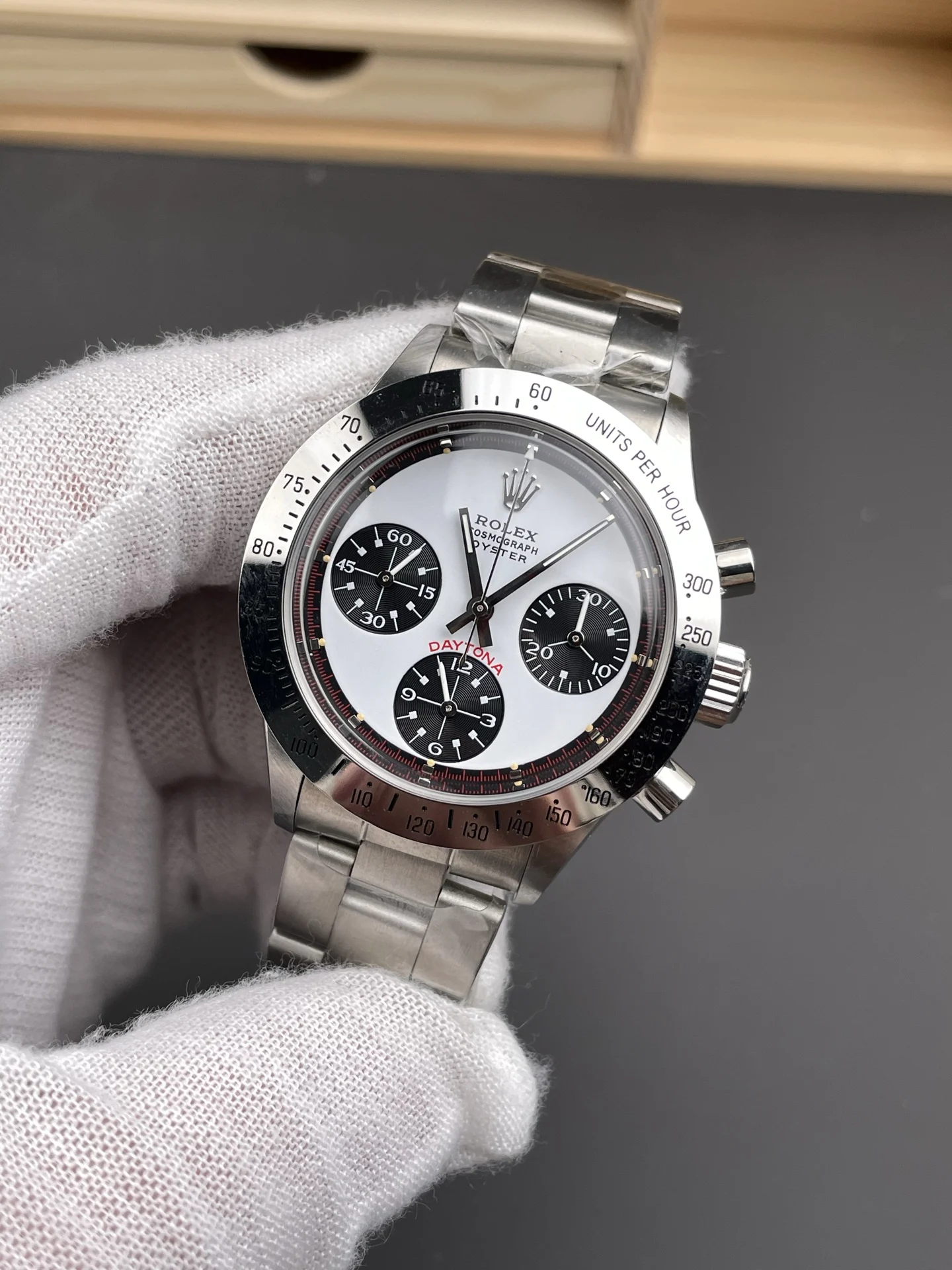 Rolex Daytona 37mm — photographed off the sweep