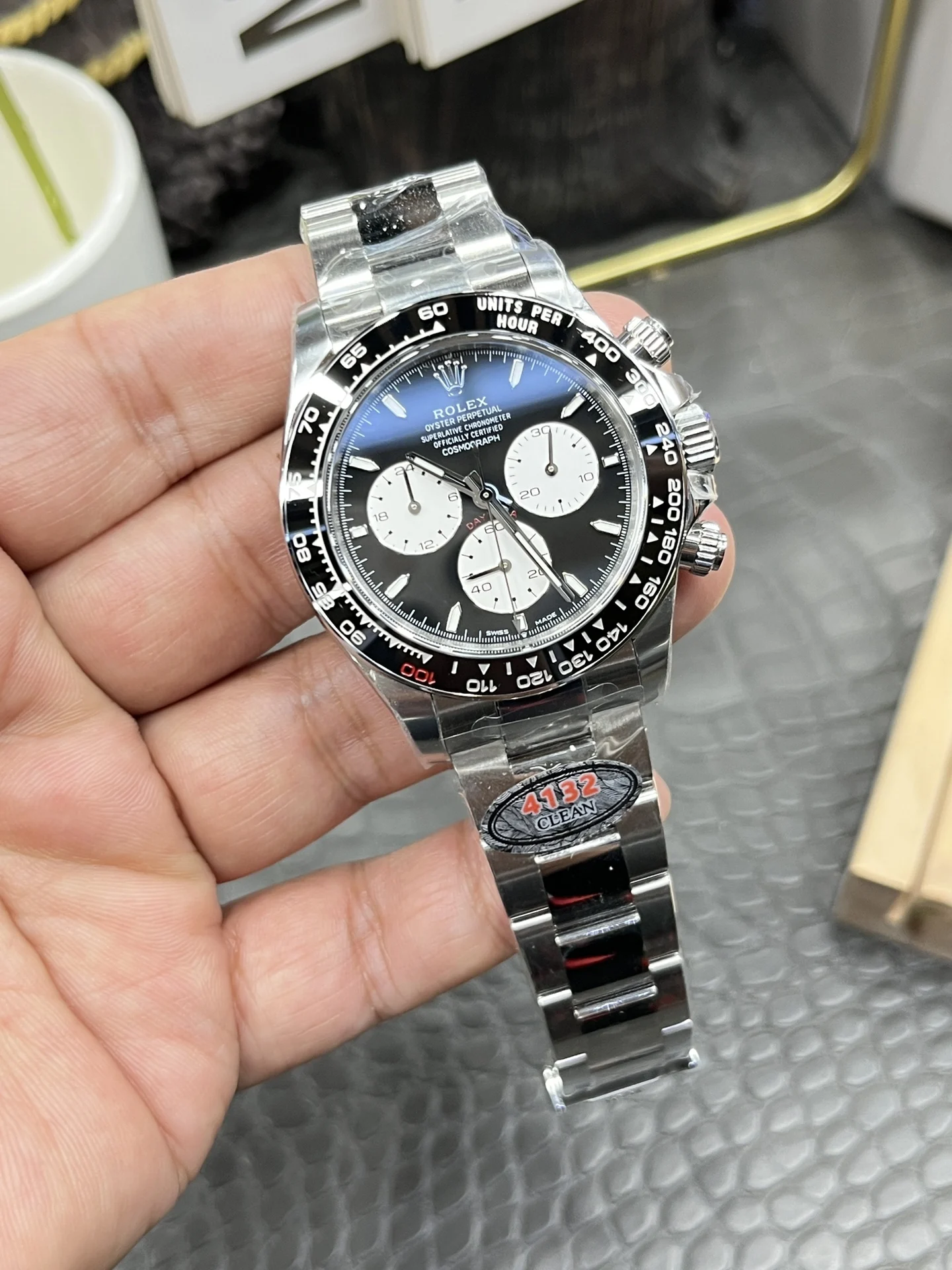 Rolex Daytona 40mm — photographed off the sweep