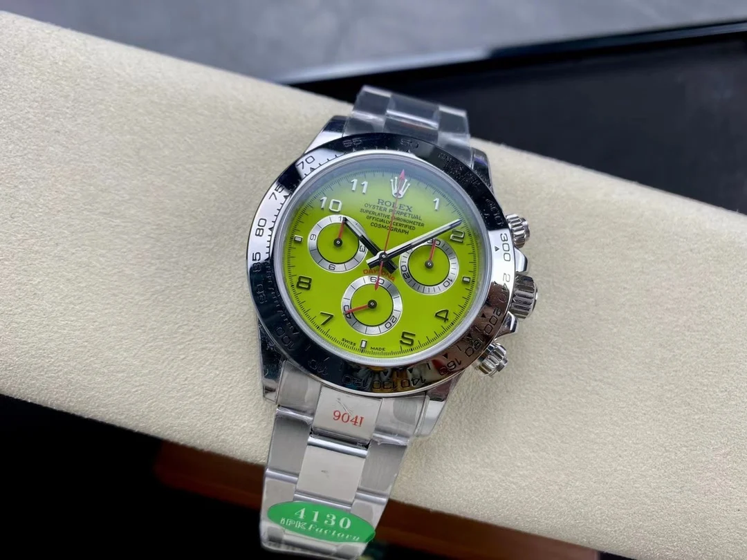 Rolex Daytona 40mm — photographed off the sweep