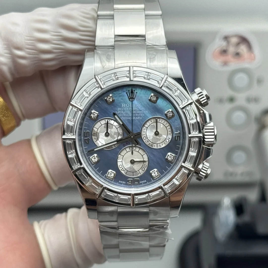 Rolex Daytona Bamboo — photographed off the sweep