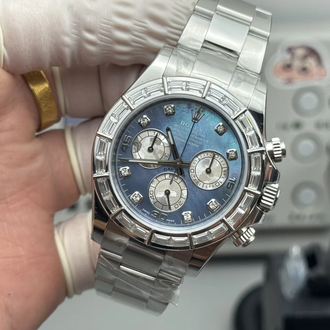 Rolex Daytona Bamboo — photographed off the sweep