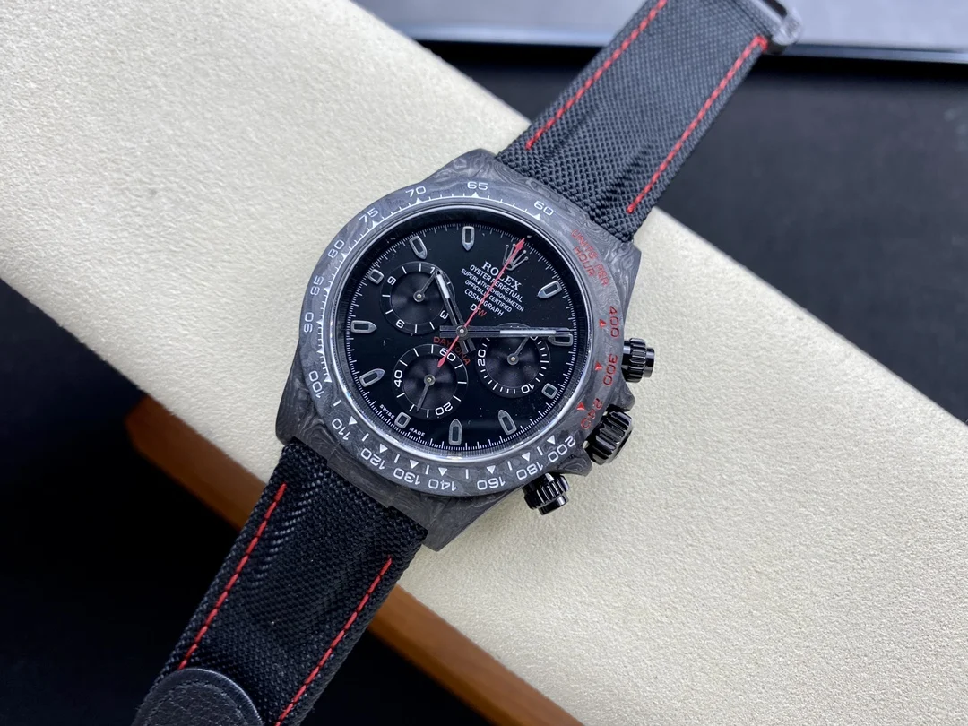 Rolex Daytona Carbon — photographed off the sweep