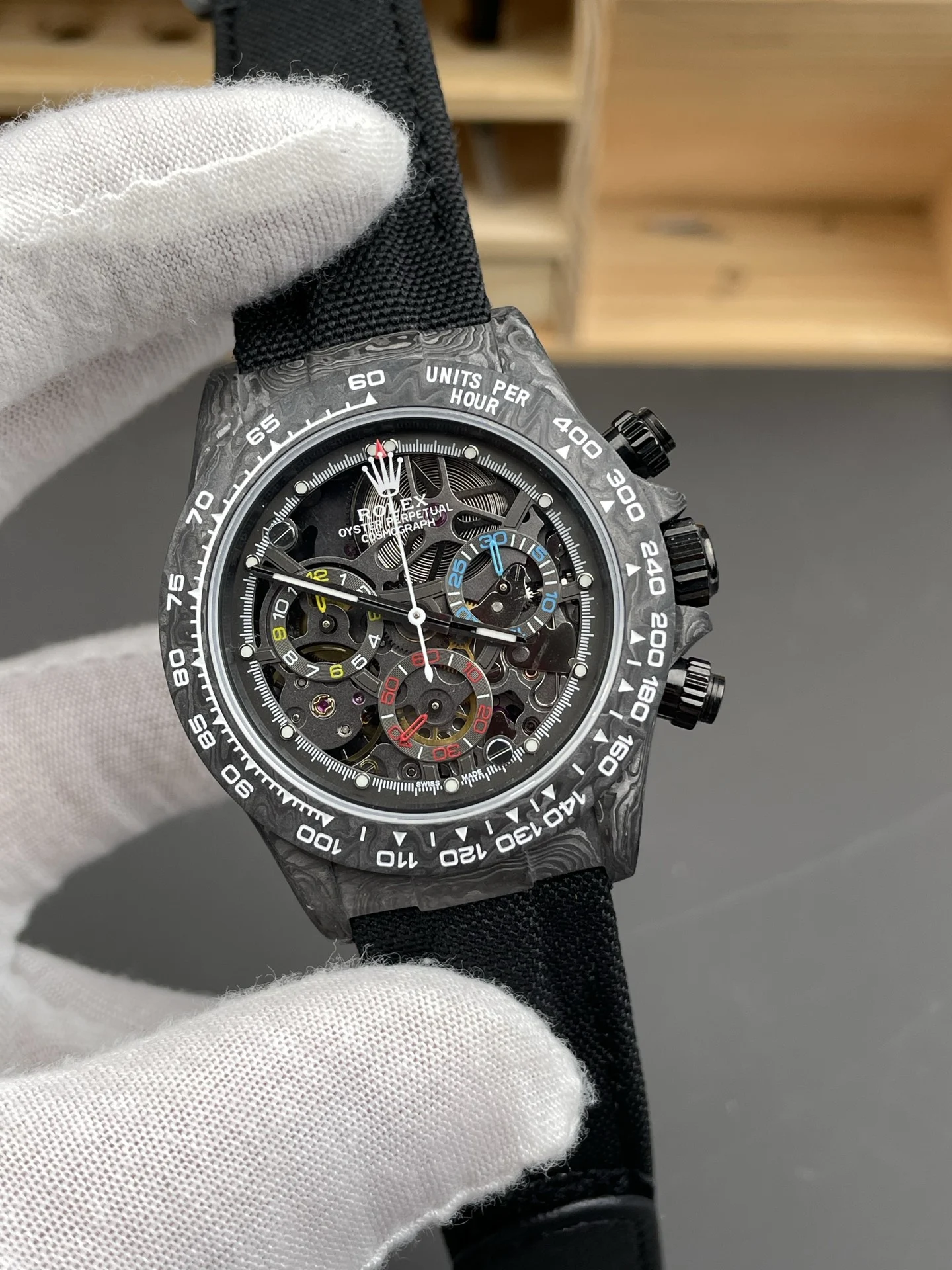 Rolex Daytona Carbon 40mm — photographed off the sweep